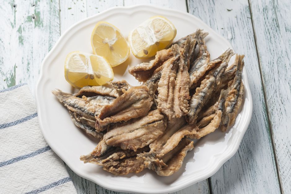 Gastronomía en Fuengirola sabores de la Costa del Sol fritura de pescado Fuengirola Apartamentos Mediterraneo Real